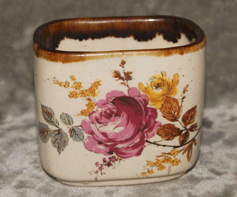 Stoneware floral toothpick holder