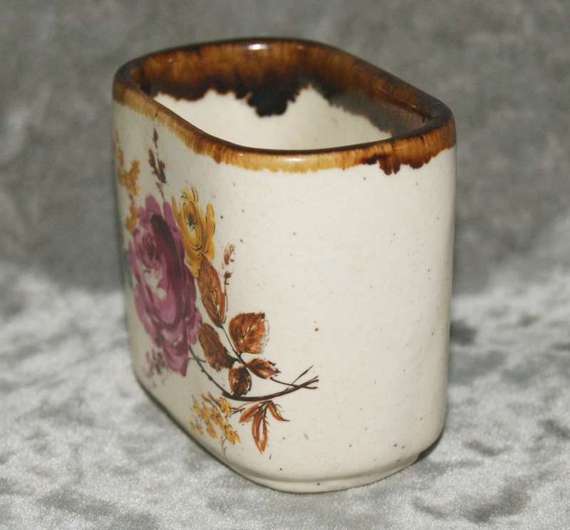 Stoneware floral toothpick holder