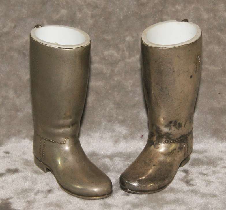 Pair of vintage silver plated tot measure boots 1oz