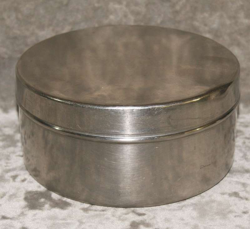 Stainless steel lidded bowl