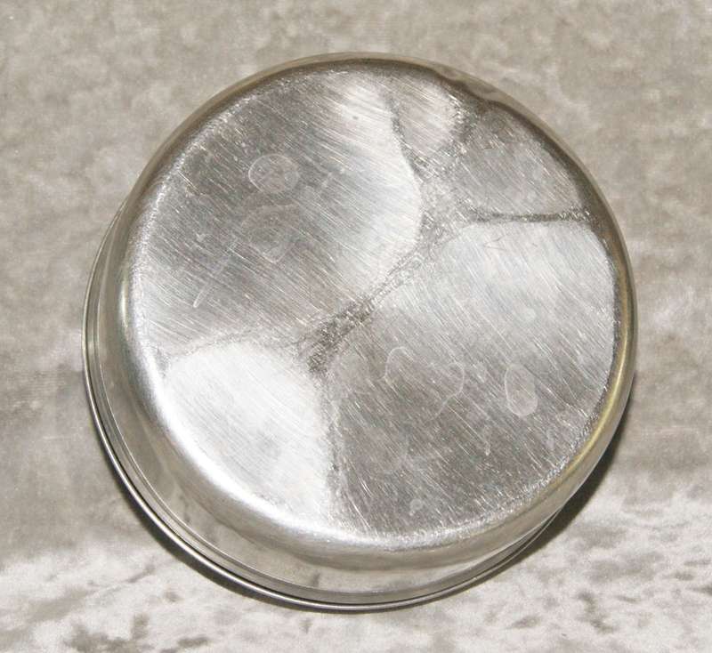Stainless steel lidded bowl
