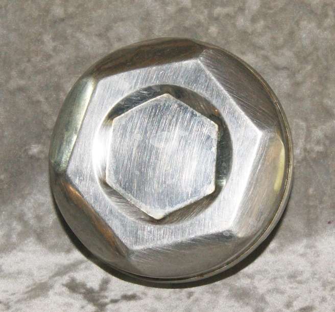 Stainless steel lidded bowl