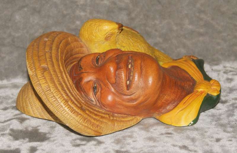 Naturecraft Chalkware head "Bahamian Pal"