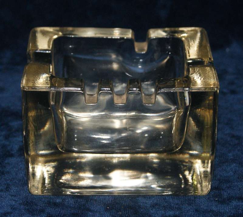Vintage Arabia Finland ashtray