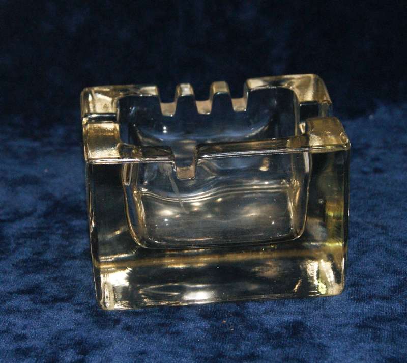 Vintage Arabia Finland ashtray