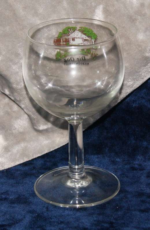 "Die Oog Naboomspruit" white wine glass