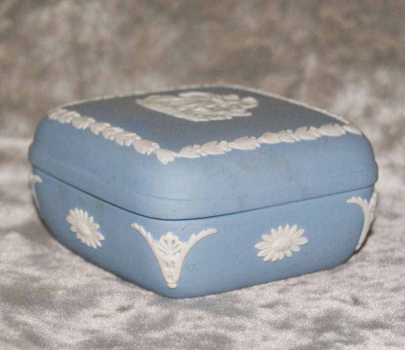 Wedgwood blue jasperware trinket box
