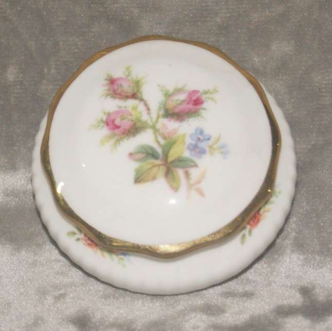 Royal Albert "Moss Rose" trinket box