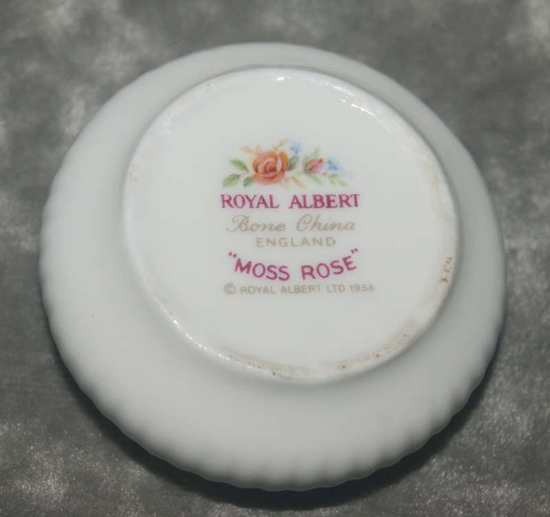 Royal Albert "Moss Rose" trinket box