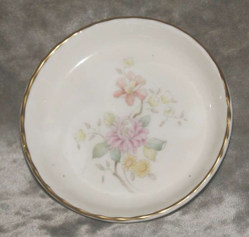 Royal Doulton Mysic Dawn pin dish (2 of 2)