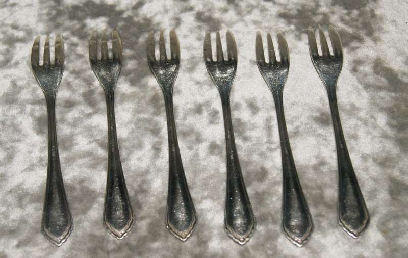 Set of 6 100 silver plate cakeforks @@ CCRRAAZZYY R1 START