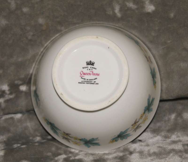 Queen Anne Blue Leaf sugar bowl