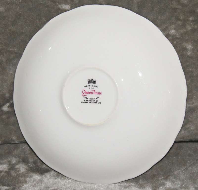 Queen Anne Blue Leaf saucer (4 of 4)