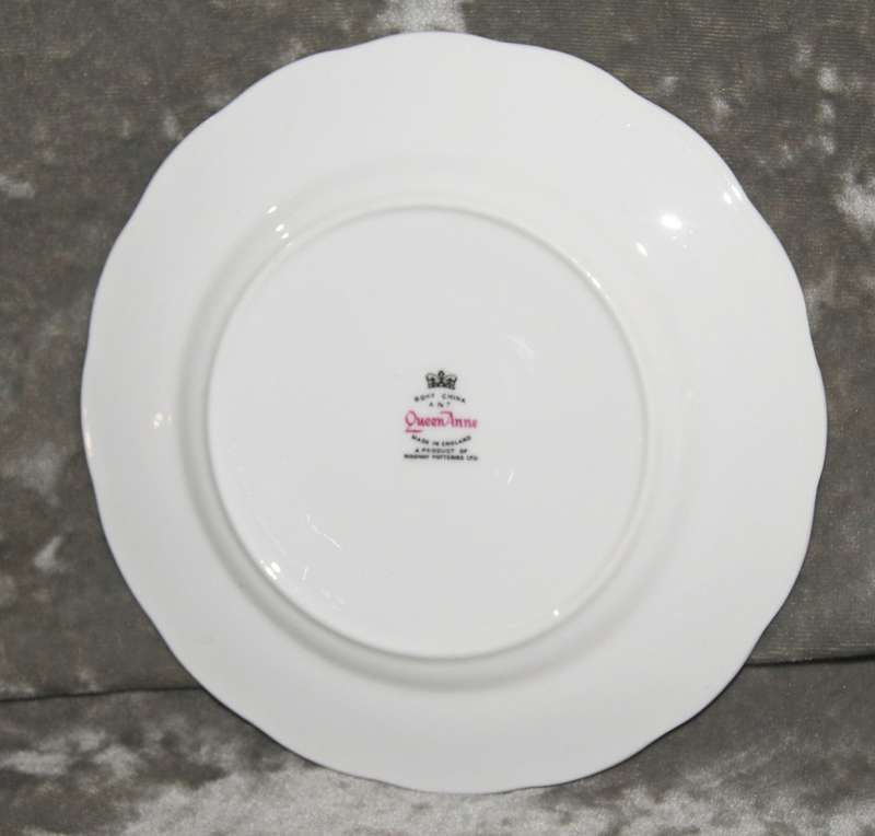 Queen Anne Blue Leaf side plate/ cake plate (3 of 5)