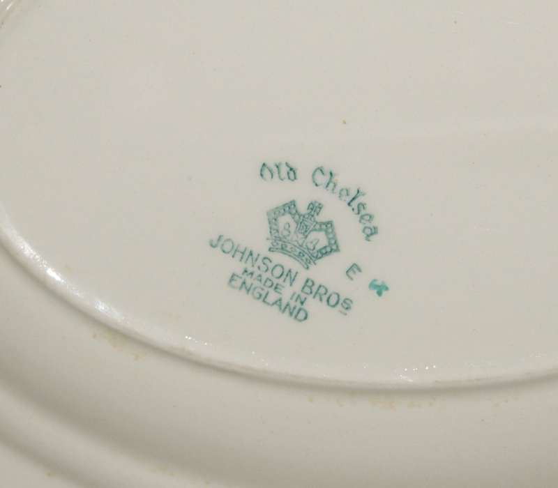 Johnson Bro's "Old Chelsea" rectangular serving plate