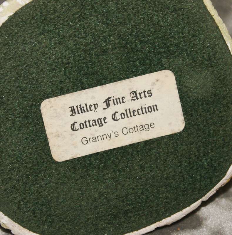 Ilkley Fine Arts Cottage Collection "Granny's Cottage"