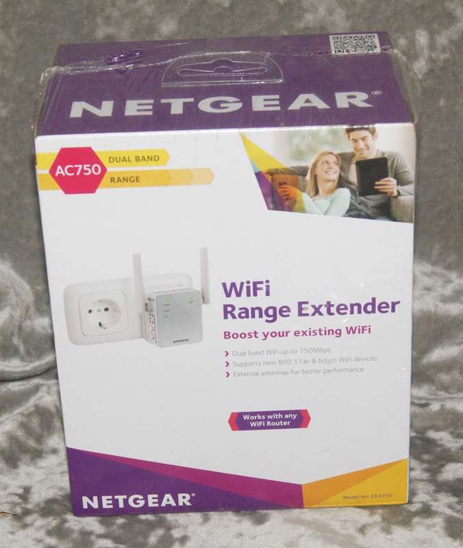 Netgear AC750 wifi range extender (new in box) @@ CCRRAAZZYY R1 START