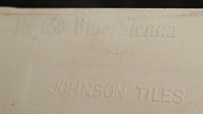 Vintage Johnson Tiles hand painted glazed pottery tile @@ CCRRAAZZYY R1 START