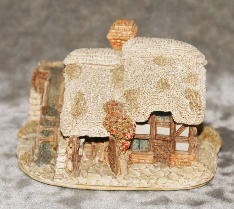 Lilliput Lane "Watermill" in original box with deed