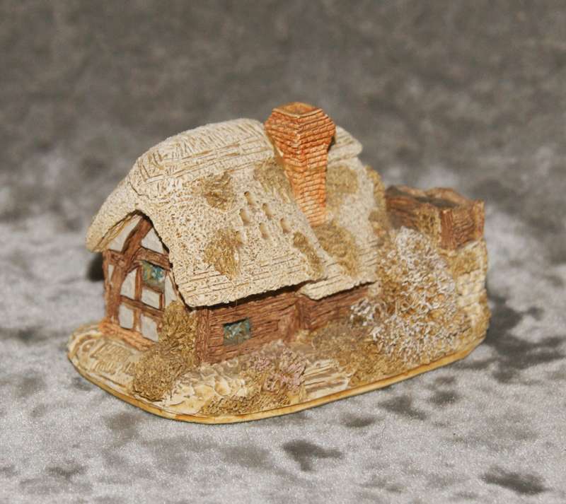 Lilliput Lane "Watermill" in original box with deed