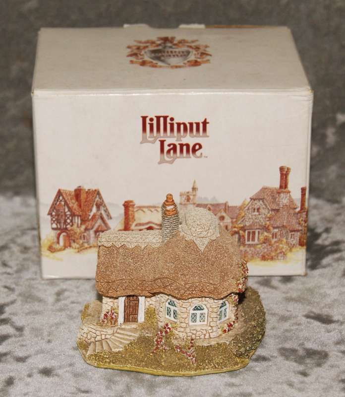Lilliput Lane "Chine Cot" in original box