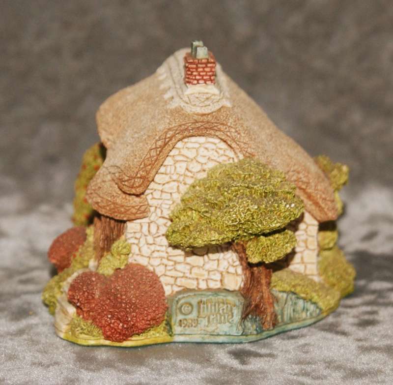 Lilliput Lane "Wight Cottage" in original box