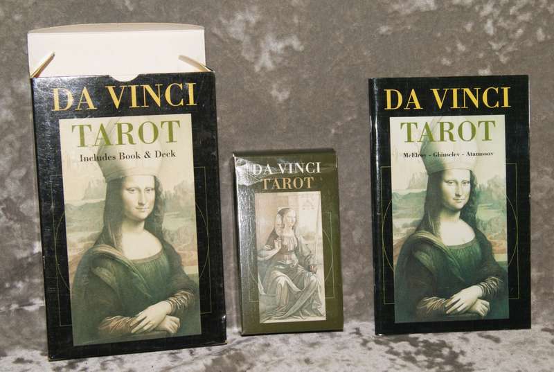Da Vinci Tarot book and deck set