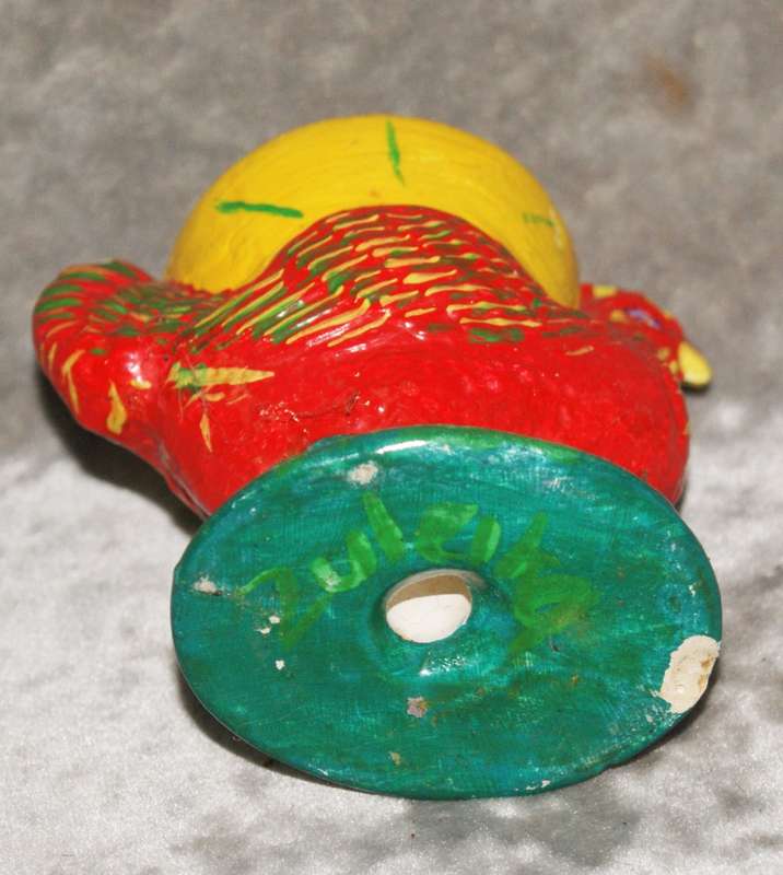 Red ceramic chicken egg cup @@ CCRRAAZZYY R1 START