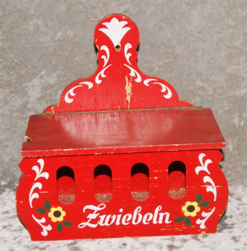 Vintage red wall mounted onion box @@ CCRRAAZZYY R1 START