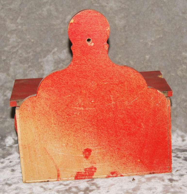 Vintage red wall mounted onion box @@ CCRRAAZZYY R1 START