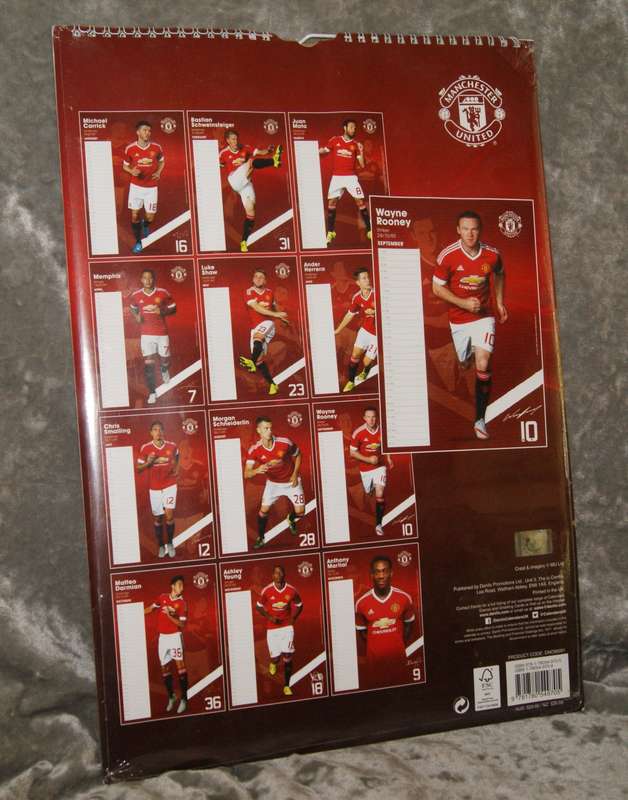 Collectable sealed 2016 official Manchester United calendar @ R1 start