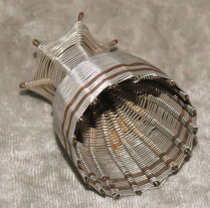 Wire egg cup @ R1 start