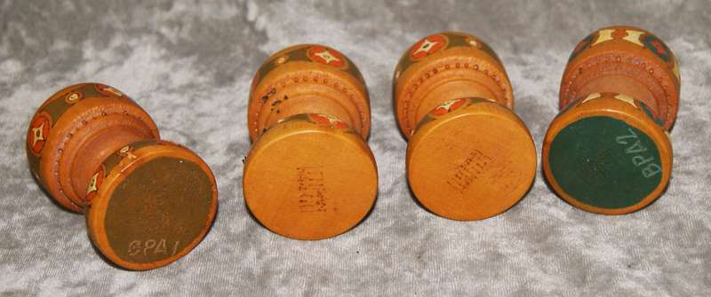 Set of 4 wooden egg cups @ R1 start