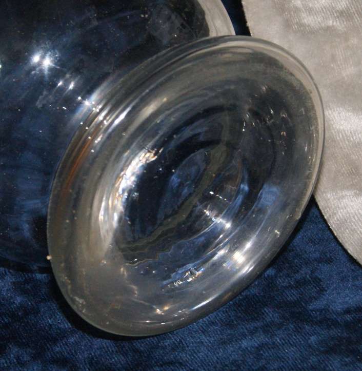 Glass vase @ R1 start