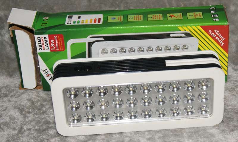 Flash 30 LED emergency lamp @ R1 start