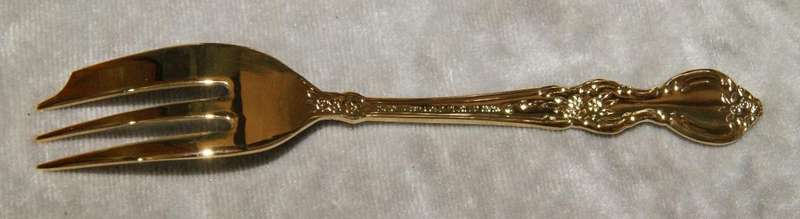 Greensons 24kt gold plated "Carol Anne" pattern cake forks @ Crazy R1 start