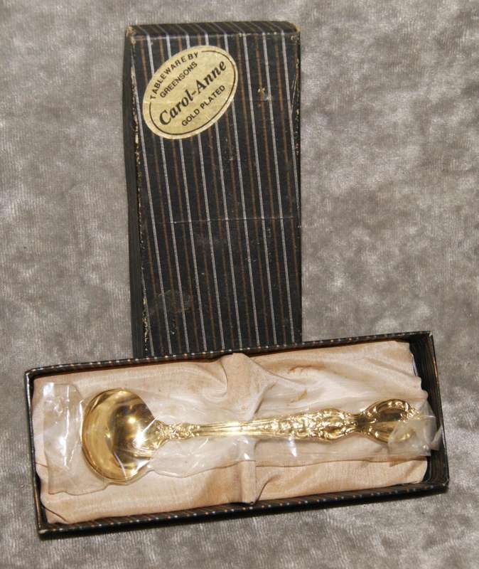 Greensons 24kt gold plated "Carol Anne" pattern sugar spoon @ Crazy R1 start