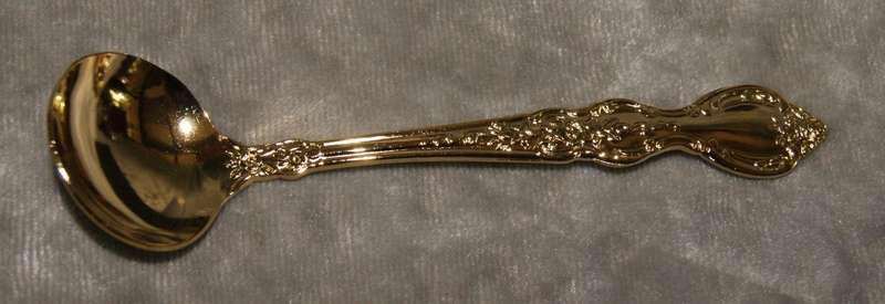 Greensons 24kt gold plated "Carol Anne" pattern sugar spoon @ Crazy R1 start