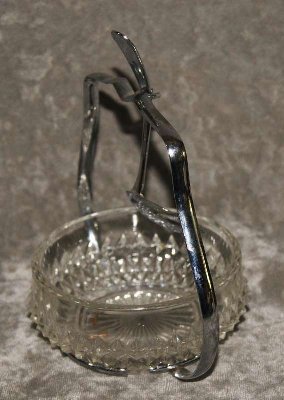Silver plated and moulded glass sugar bowl with spoon @ Crazy R1 start