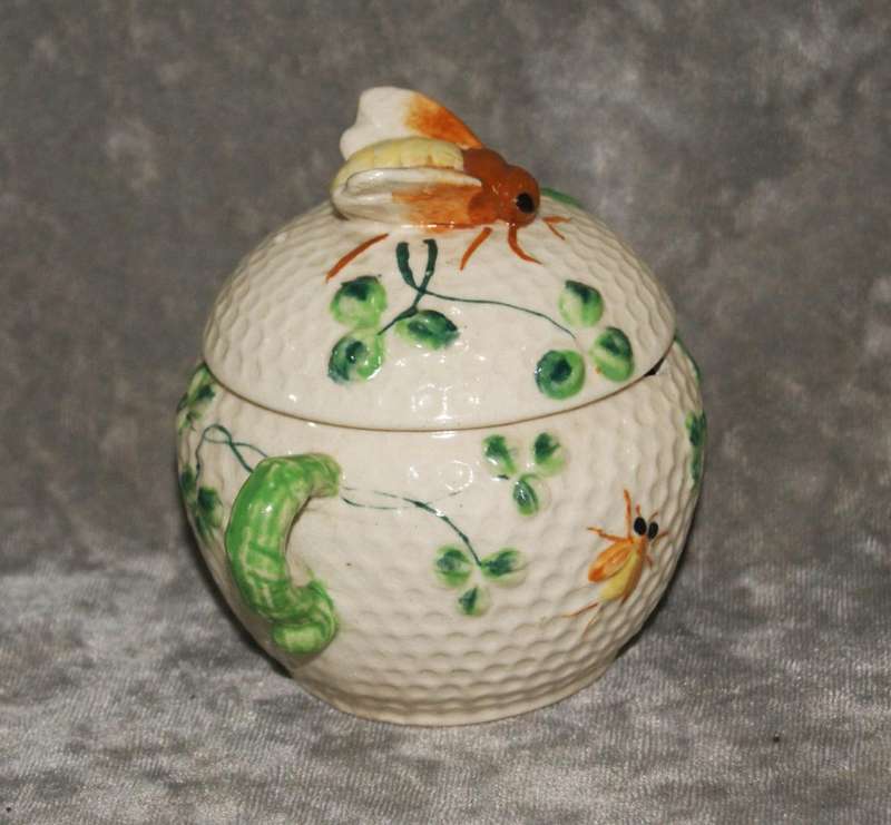 Japanese porcelain honey jar made in Occupied Japan @ Crazy R1 start