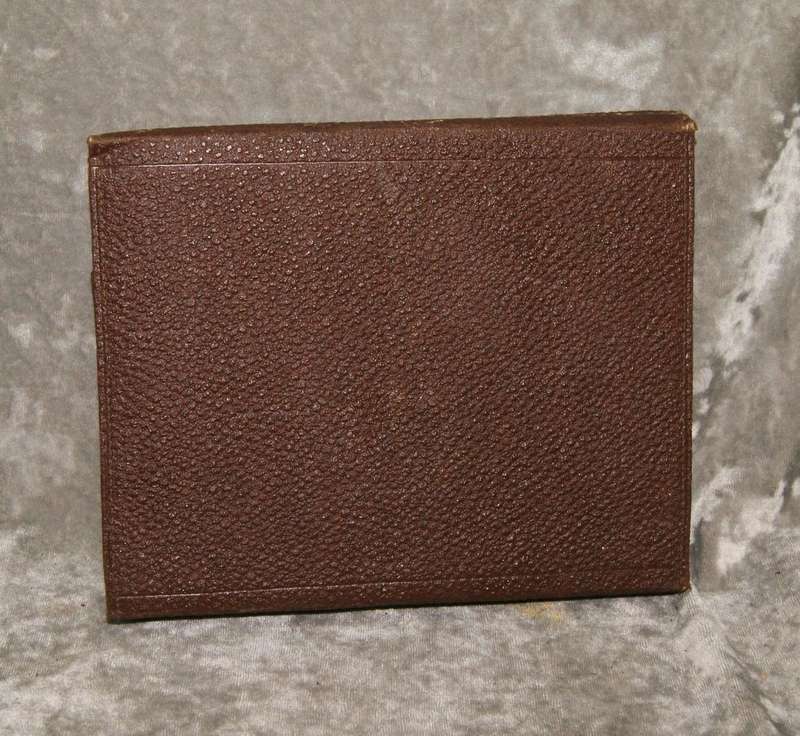 Vintage traveling vanity/ grooming kit @ Crazy R1 start