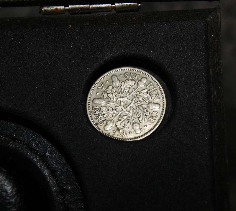 Enlan Biltong Pro knife with 1936 silver Sixpence coin