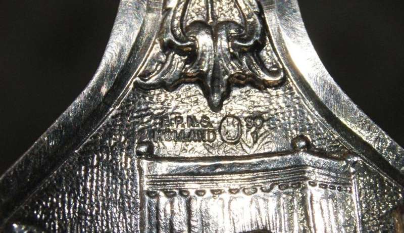 Vintage high relief EPNS Holland sugar spoon @ crazy R1 start