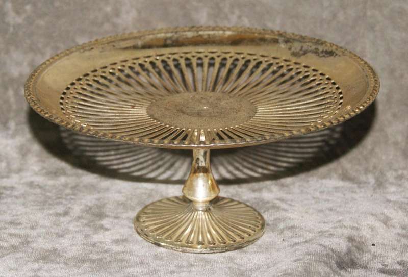 Vintage silver plated pierced biscuit serving dish @ crazy R1 start