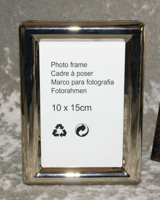 Job lot of 3 frames for 10x15 pictures @ crazy R1 start