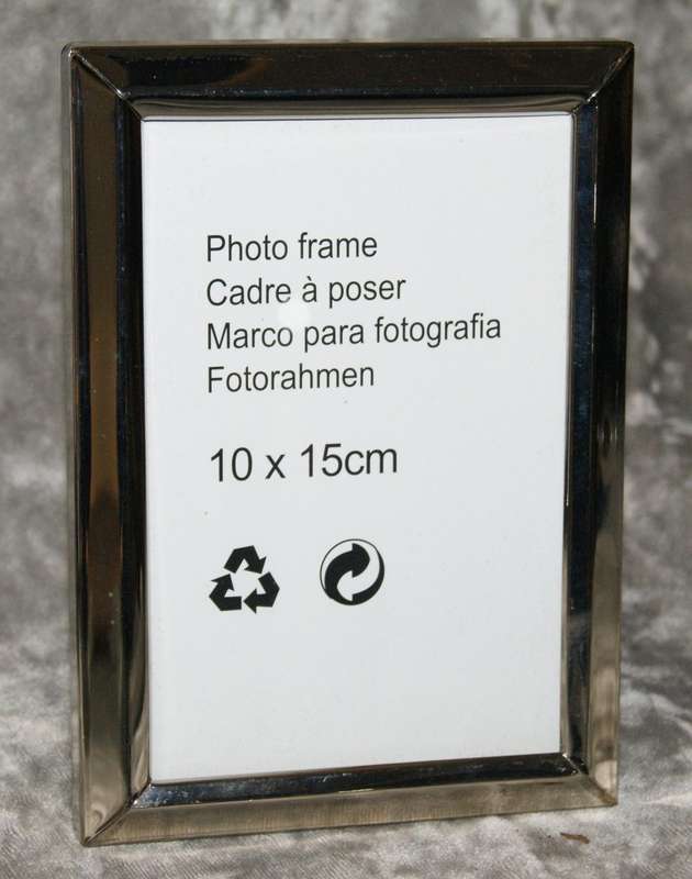Job lot of 3 frames for 10x15 pictures @ crazy R1 start
