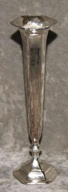 Silver plated single bud vase @ crazy R1 start