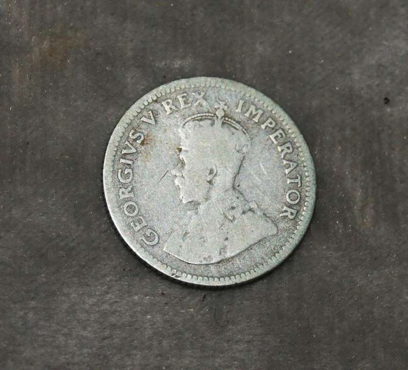 1926 Union of South Africa 6d (six Pence) 80% silver @ crazy R1 start