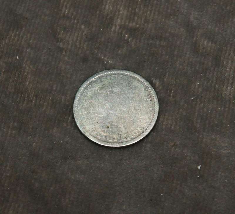 1927 Union of South Africa 6d (six Pence) 80% silver @ crazy R1 start