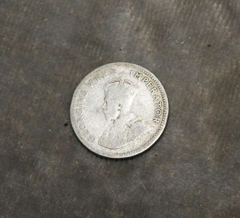 1929 Union of South Africa 6d (six Pence) 80% silver @ crazy R1 start
